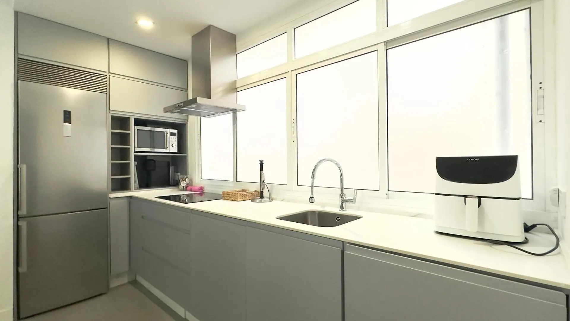 Ayala Malaga City Center 6Pax 0*,  Španělsko